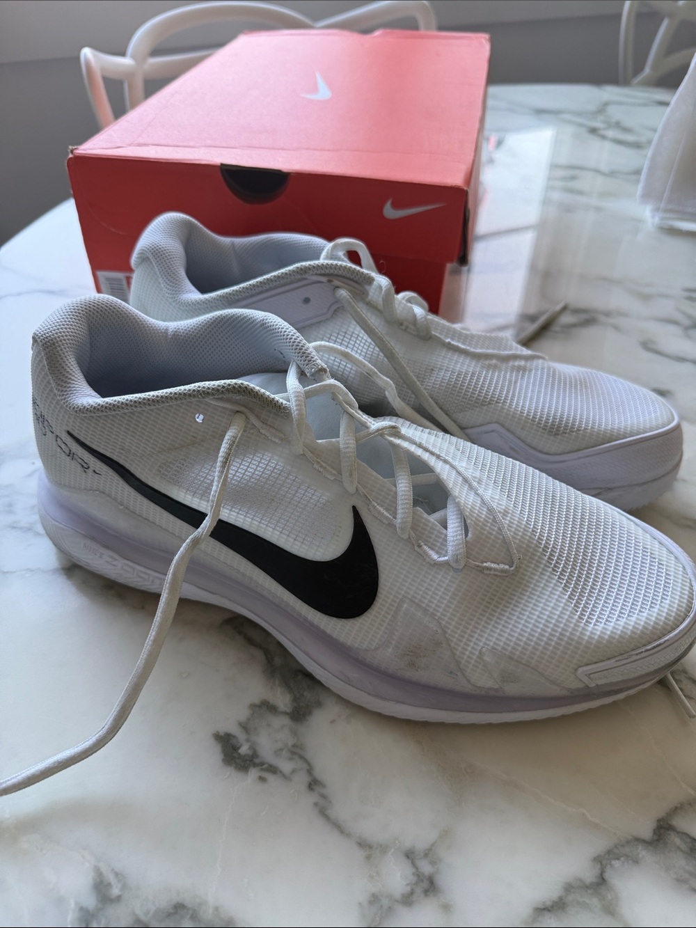 Nike Mens Tennis Sneakers